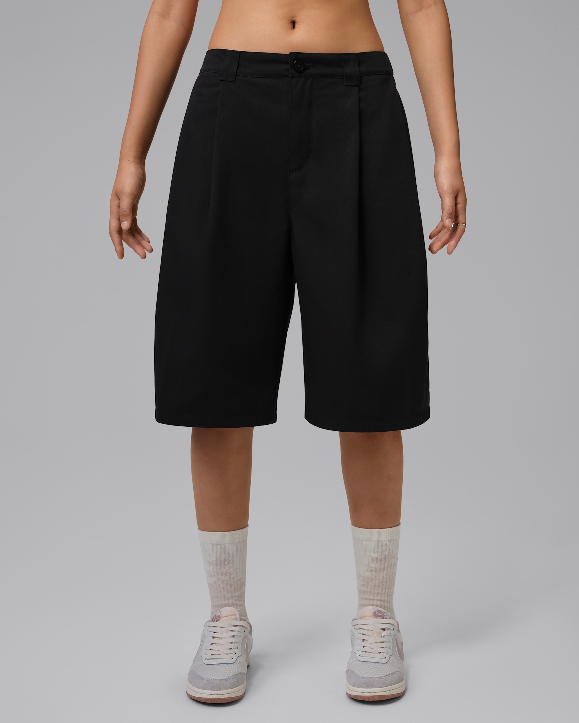 NikeSKIMS Airy ウィメンズ リラックスド ショートパンツ